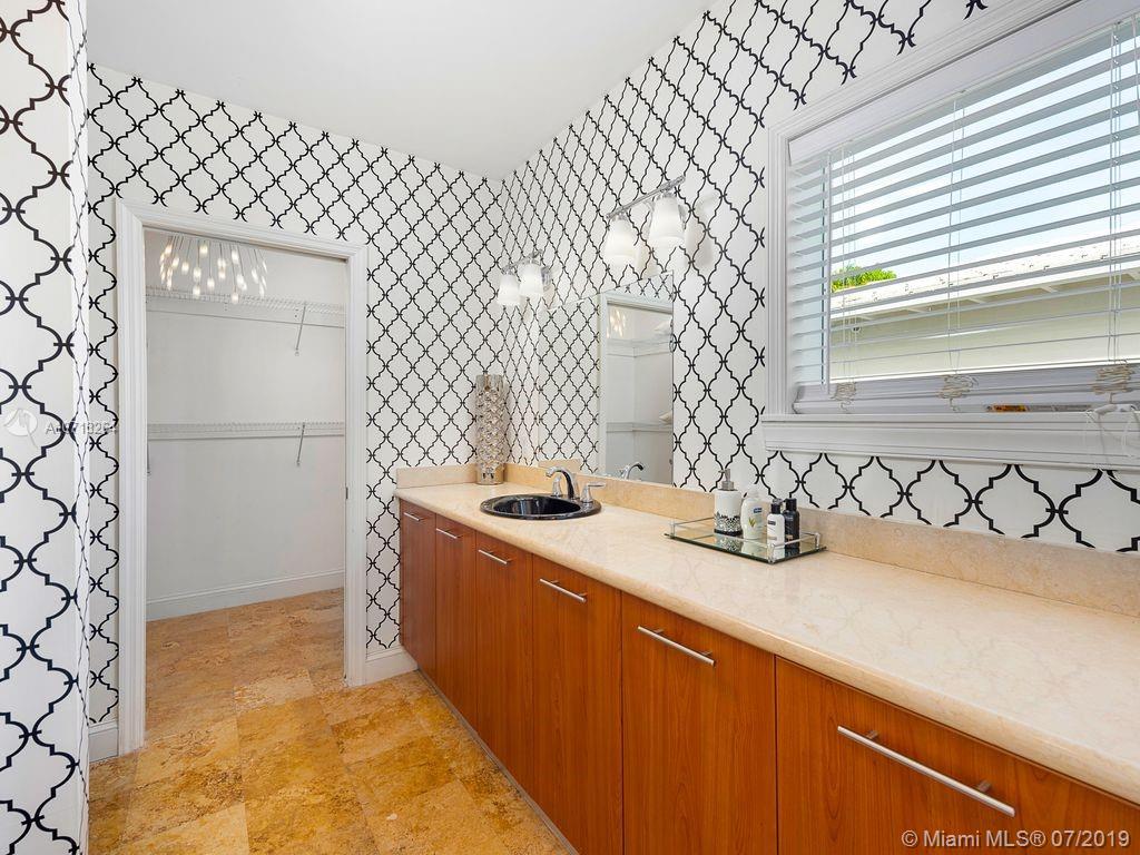 1350 South Biscayne Point Road Miami Beach, FL 33141 - Photo 34 of 49