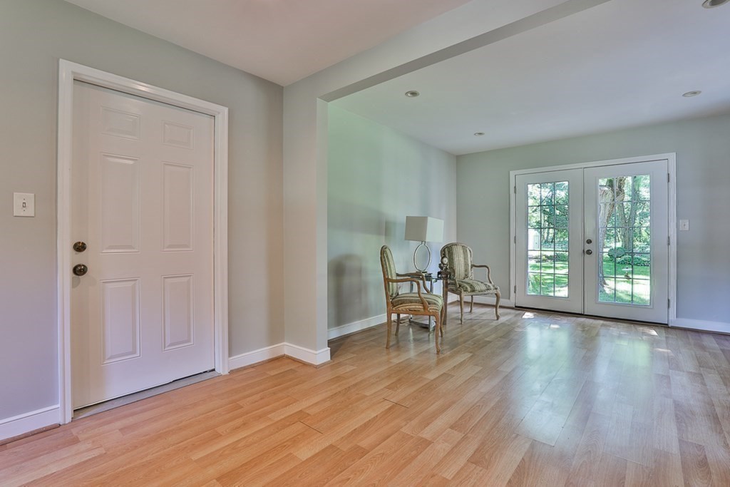 248 Lincoln Road Lincoln, MA 01773 - Photo 11 of 28