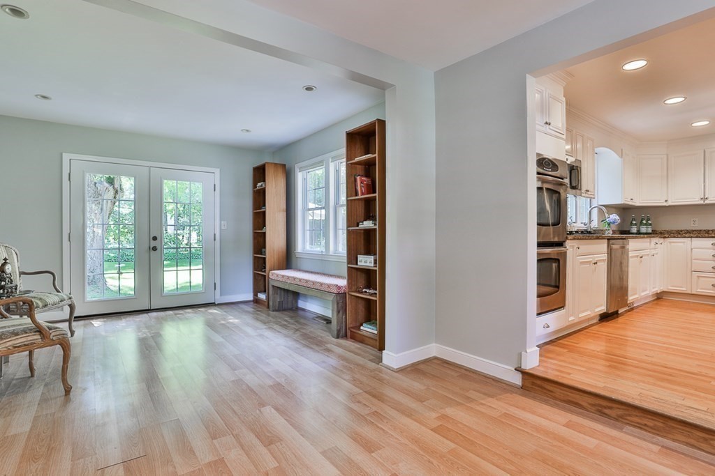 248 Lincoln Road Lincoln, MA 01773 - Photo 12 of 28