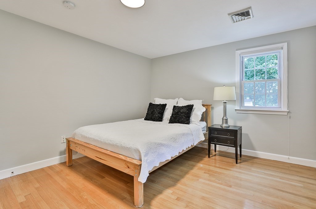248 Lincoln Road Lincoln, MA 01773 - Photo 17 of 28