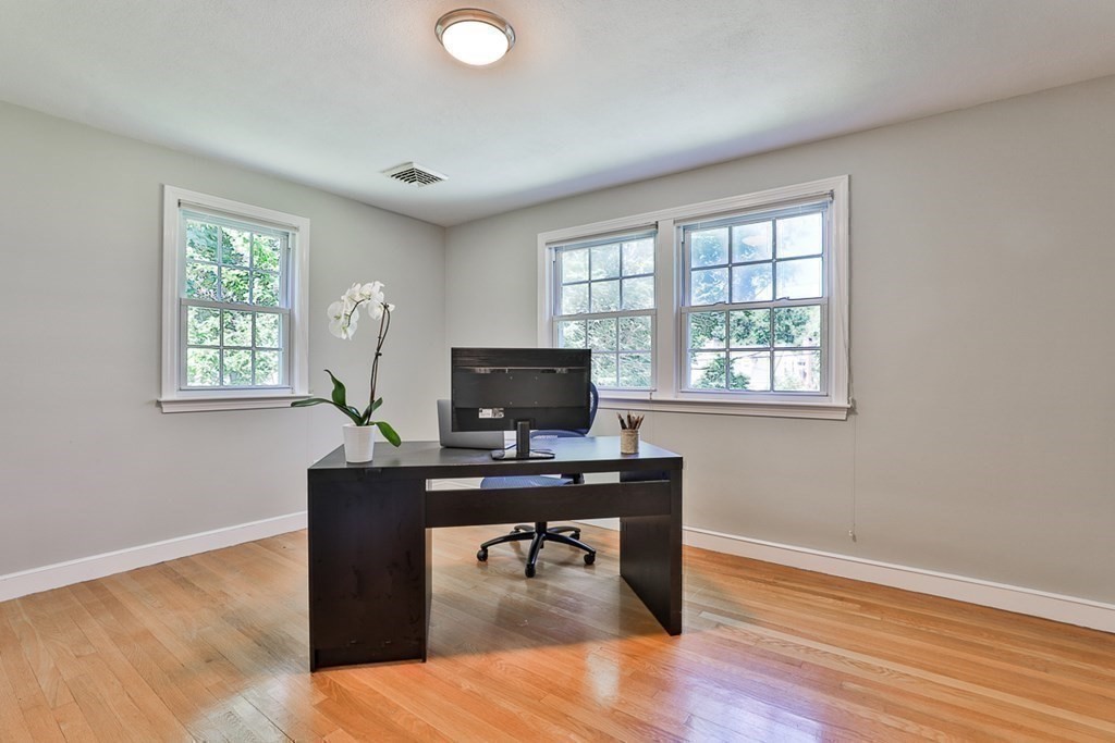 248 Lincoln Road Lincoln, MA 01773 - Photo 18 of 28