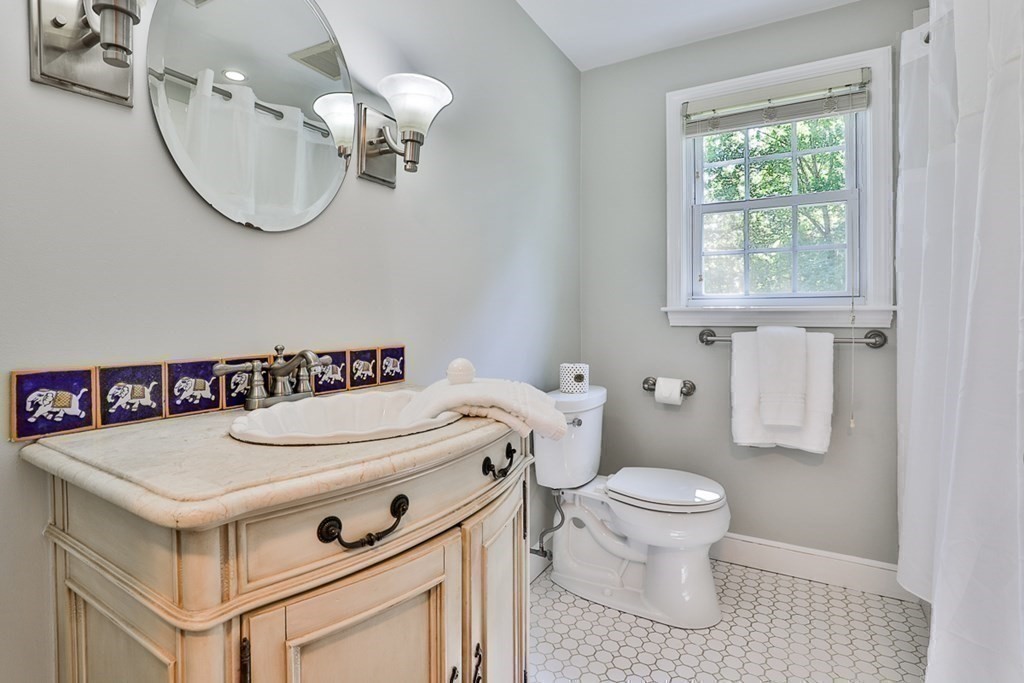 248 Lincoln Road Lincoln, MA 01773 - Photo 19 of 28