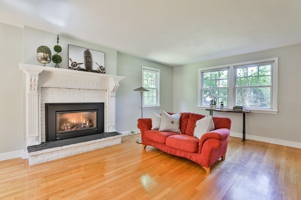248 Lincoln Road Lincoln, MA 01773 - Photo 3 of 28