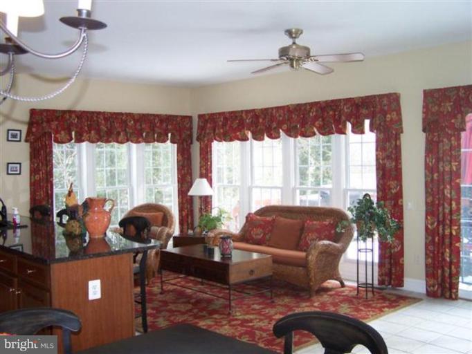 3011 Hunt Road Oakton, VA 22124 - Photo 20 of 30 Sun Room off Kitchen