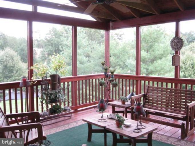 3011 Hunt Road Oakton, VA 22124 - Photo 22 of 30 Comfortable Screened Porch