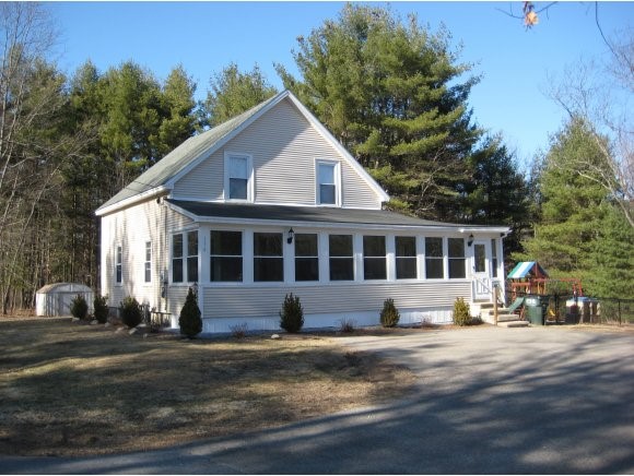 136 Straw Road Manchester, NH 03102 - Photo 1 of 1
