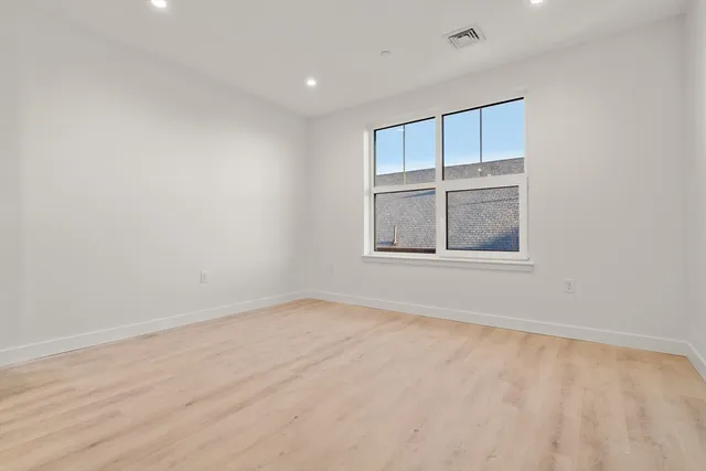 $950,000 | 1151 Walnut Street, Unit 405, Newton, MA 02461