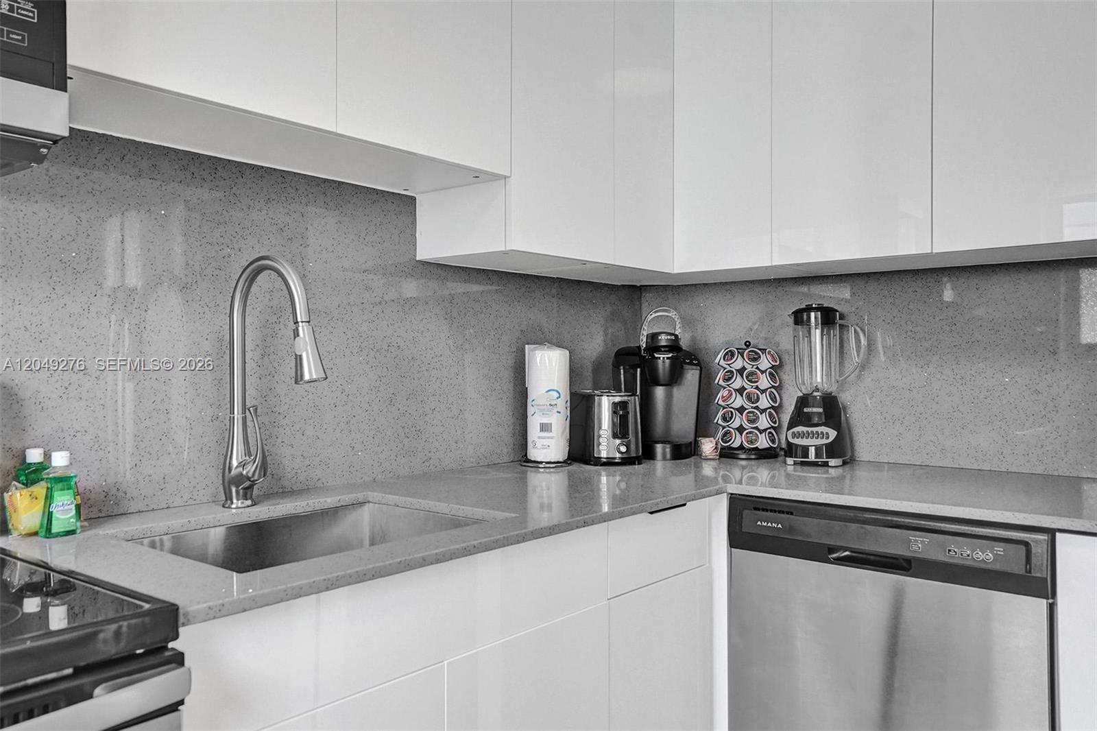 1440 16th Street, Unit 3 Miami Beach, FL 33139 - Photo 14 of 37