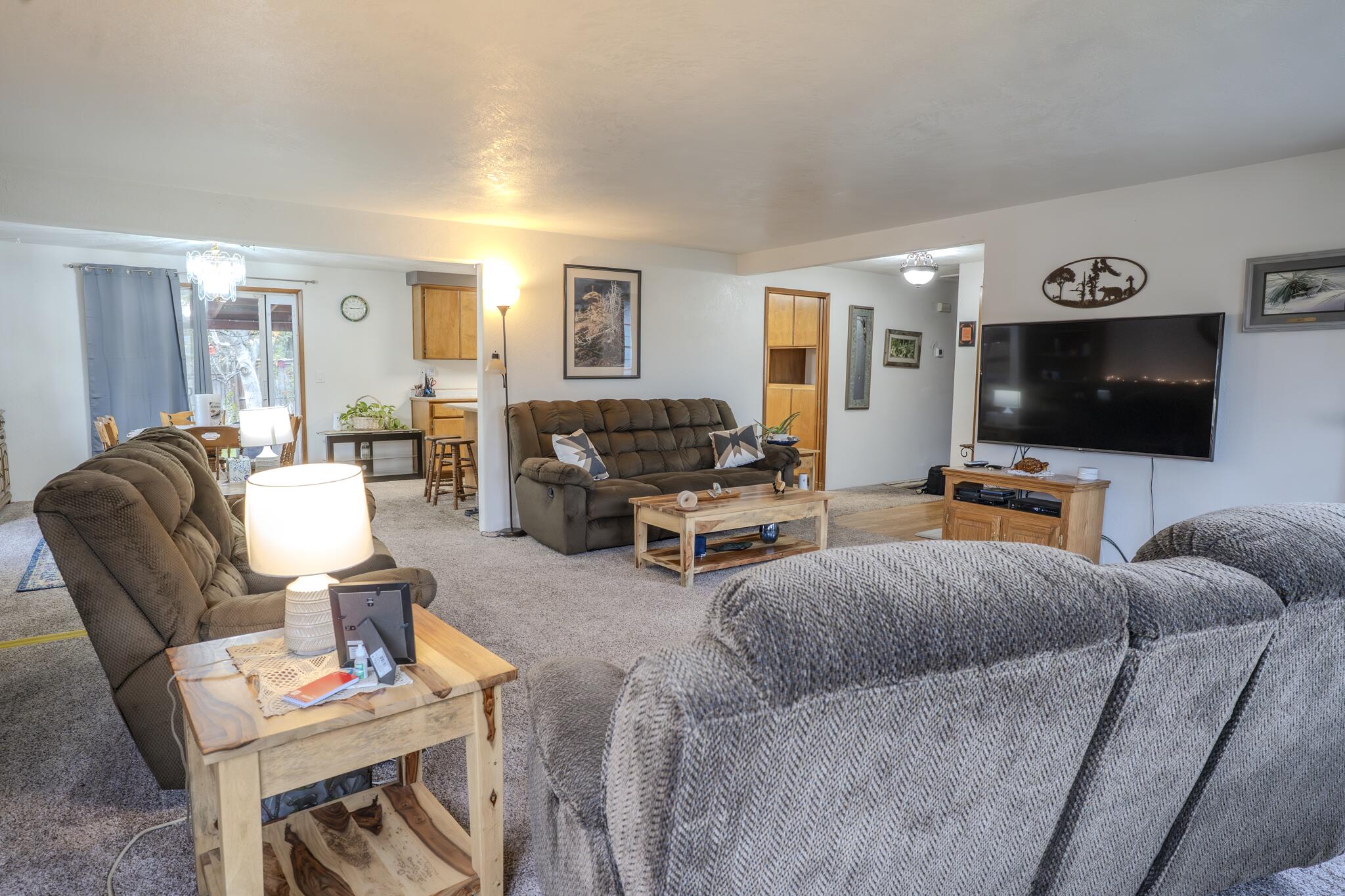 125 Meadow View Drive Phoenix, OR 97535 - Photo 8 of 27 DSC05130