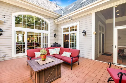 $1,298,000 | 1600 Juniper Way, Hartland, WI 53029