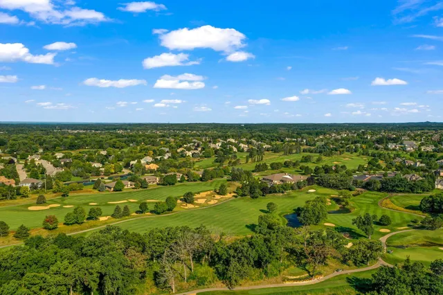 $1,298,000 | 1600 Juniper Way, Hartland, WI 53029