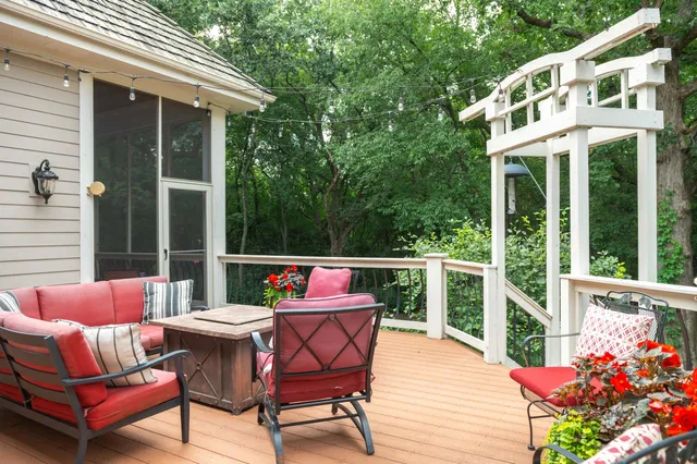 $1,298,000 | 1600 Juniper Way, Hartland, WI 53029