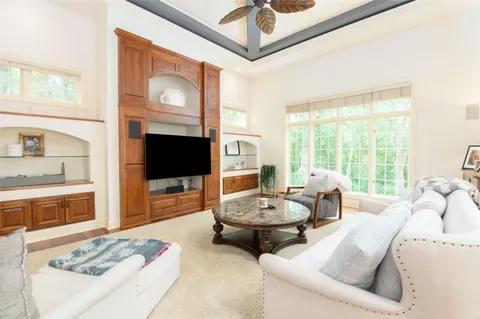 $1,298,000 | 1600 Juniper Way, Hartland, WI 53029