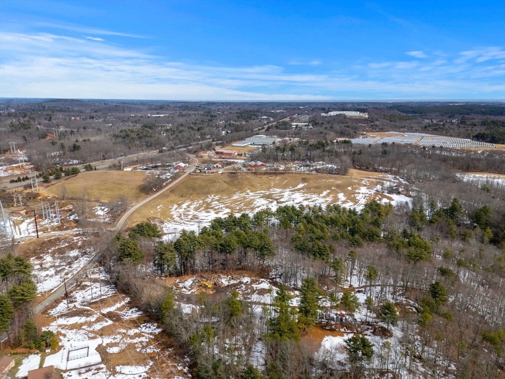 21 Pond Hill Road Amesbury, MA 01913 - Photo 11 of 21
