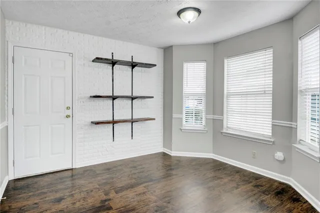 $299,999 | 310 Parkview Pl Drive, McDonough, GA 30253