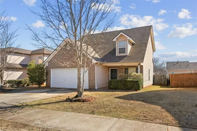 $299,999 | 310 Parkview Pl Drive, McDonough, GA 30253