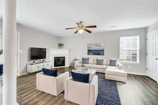 $299,999 | 310 Parkview Pl Drive, McDonough, GA 30253