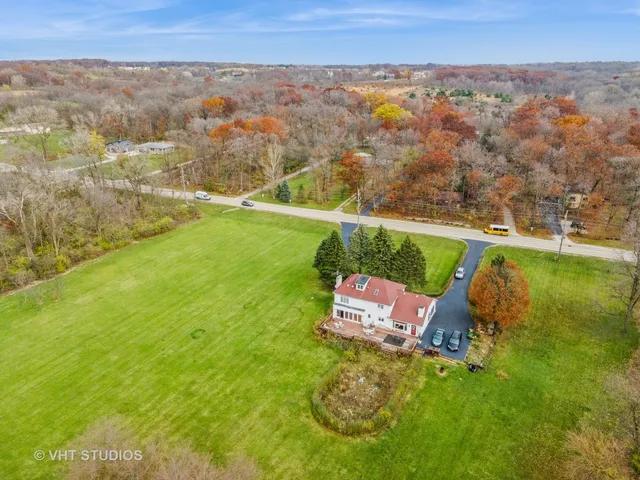 a black and white photo of a floor plan