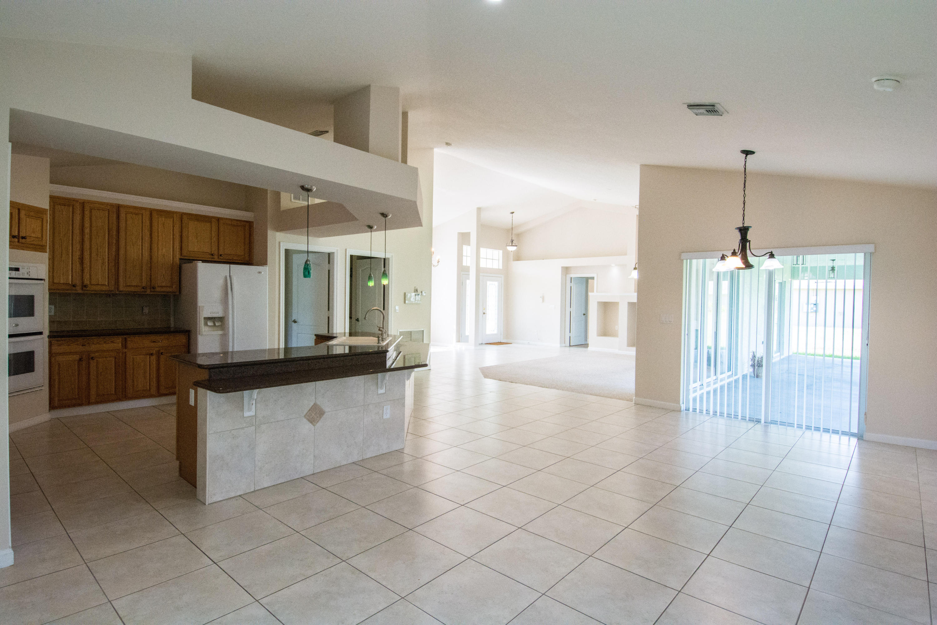 1092 Southwest Fenway Road Port St. Lucie, FL 34953 - Photo 26 of 40 05_Kitchen (7)