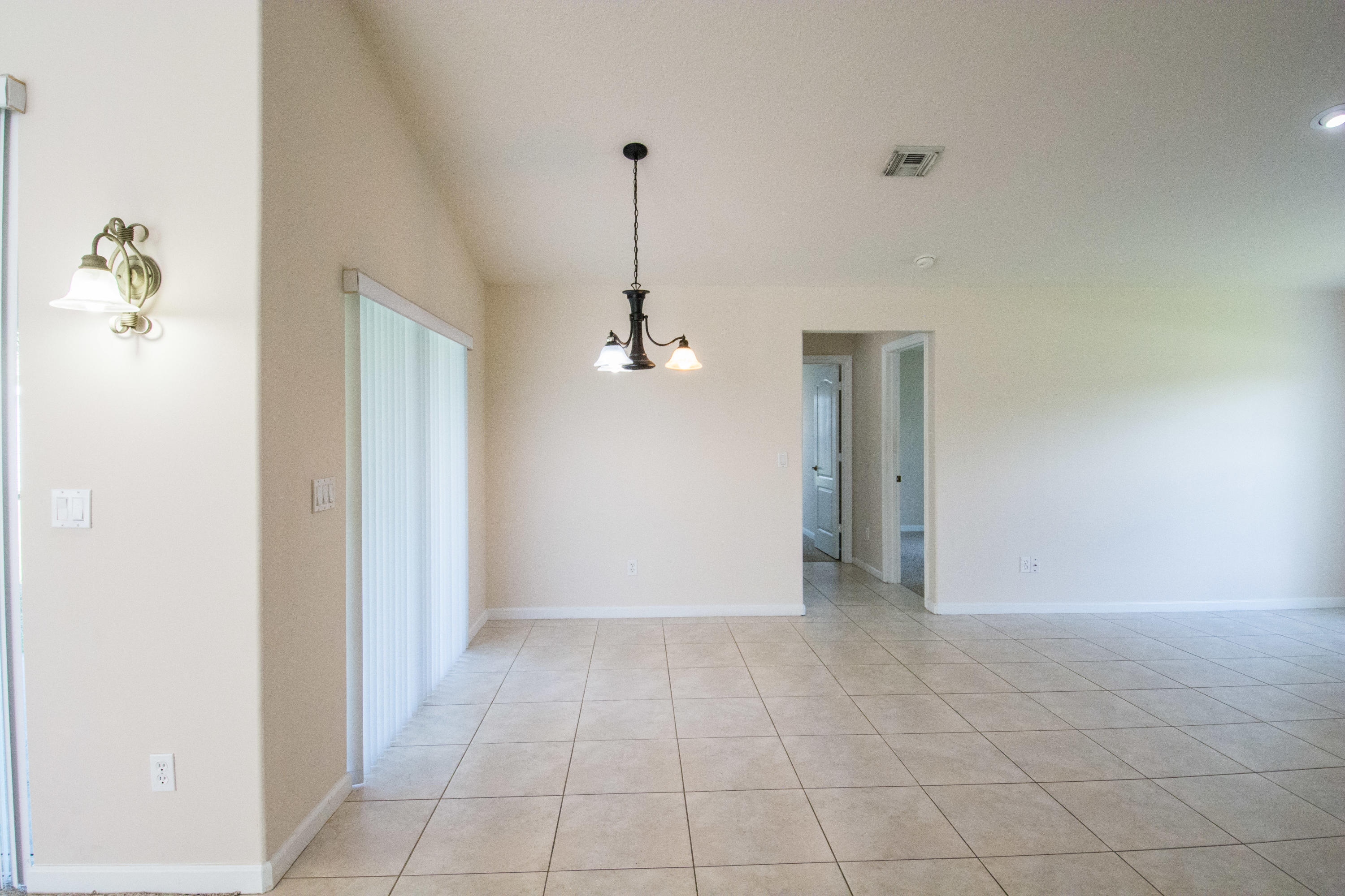 1092 Southwest Fenway Road Port St. Lucie, FL 34953 - Photo 28 of 40 07_Family Room (1)