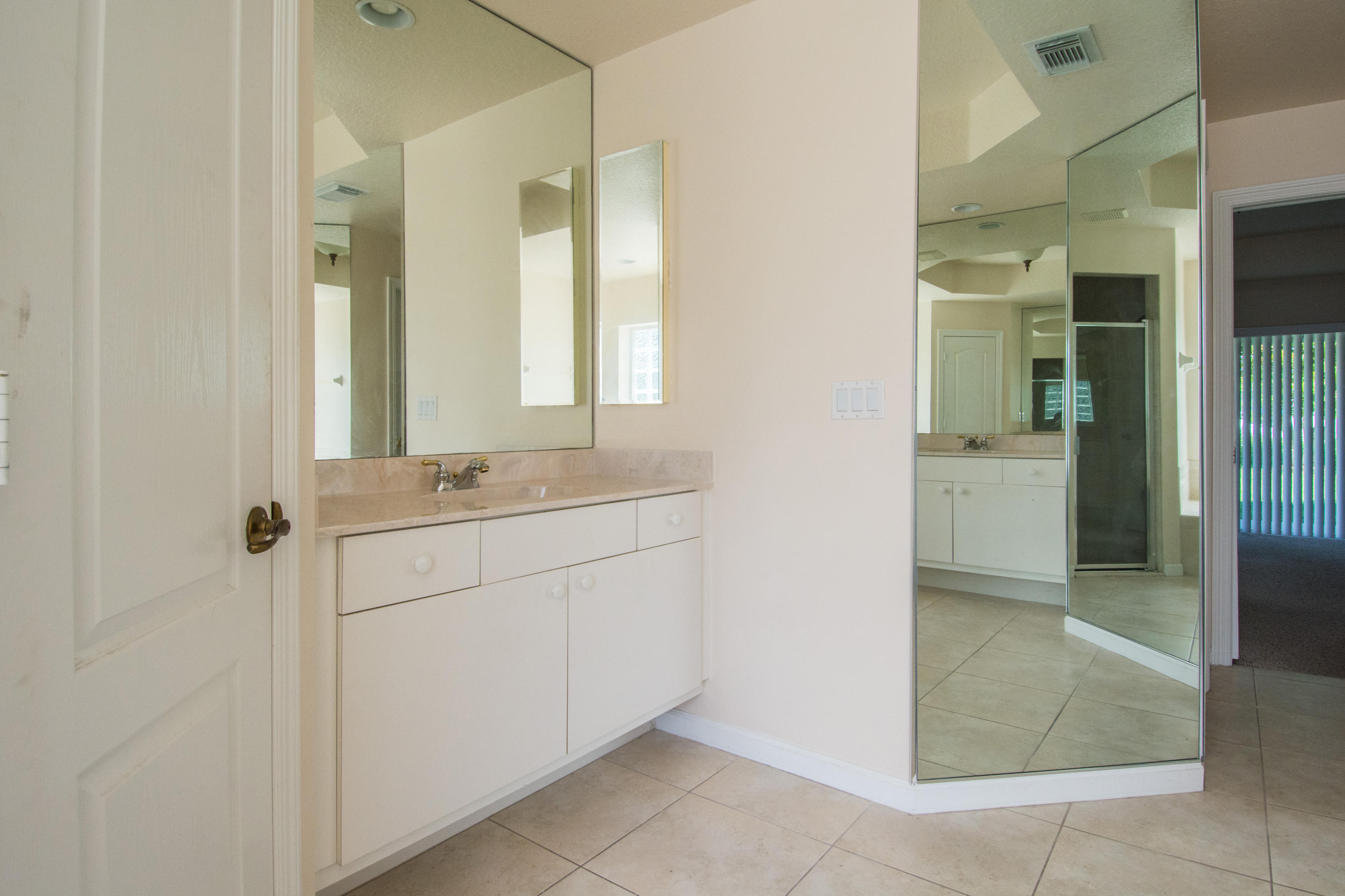 1092 Southwest Fenway Road Port St. Lucie, FL 34953 - Photo 33 of 40 10_Bathroom 2 (5)