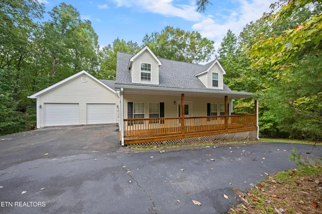 $425,000 | 359 East Cove Road, Monterey, TN 38574