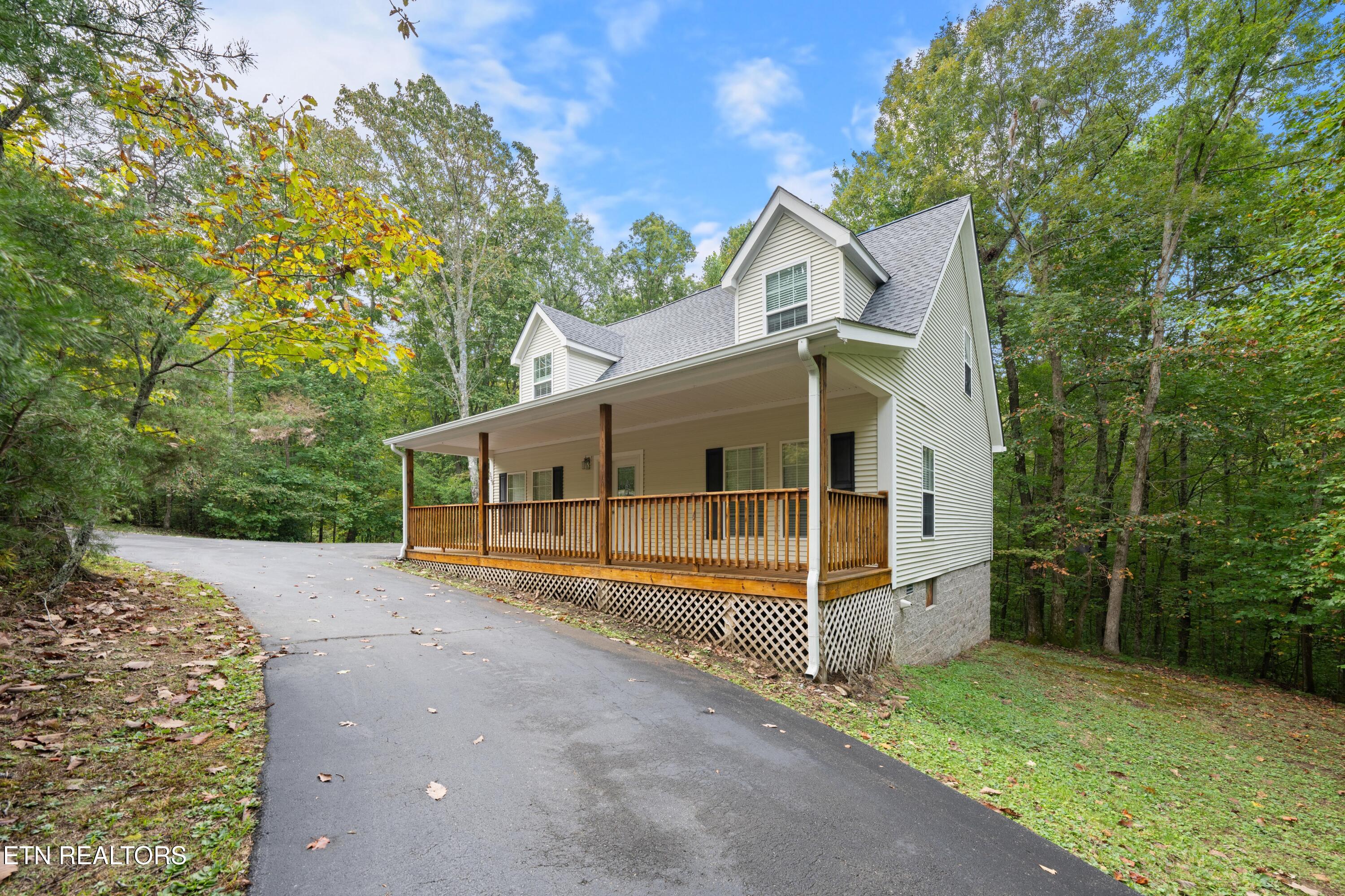 359 East Cove Road Monterey, TN 38574 - Photo 3 of 37 DSC06283