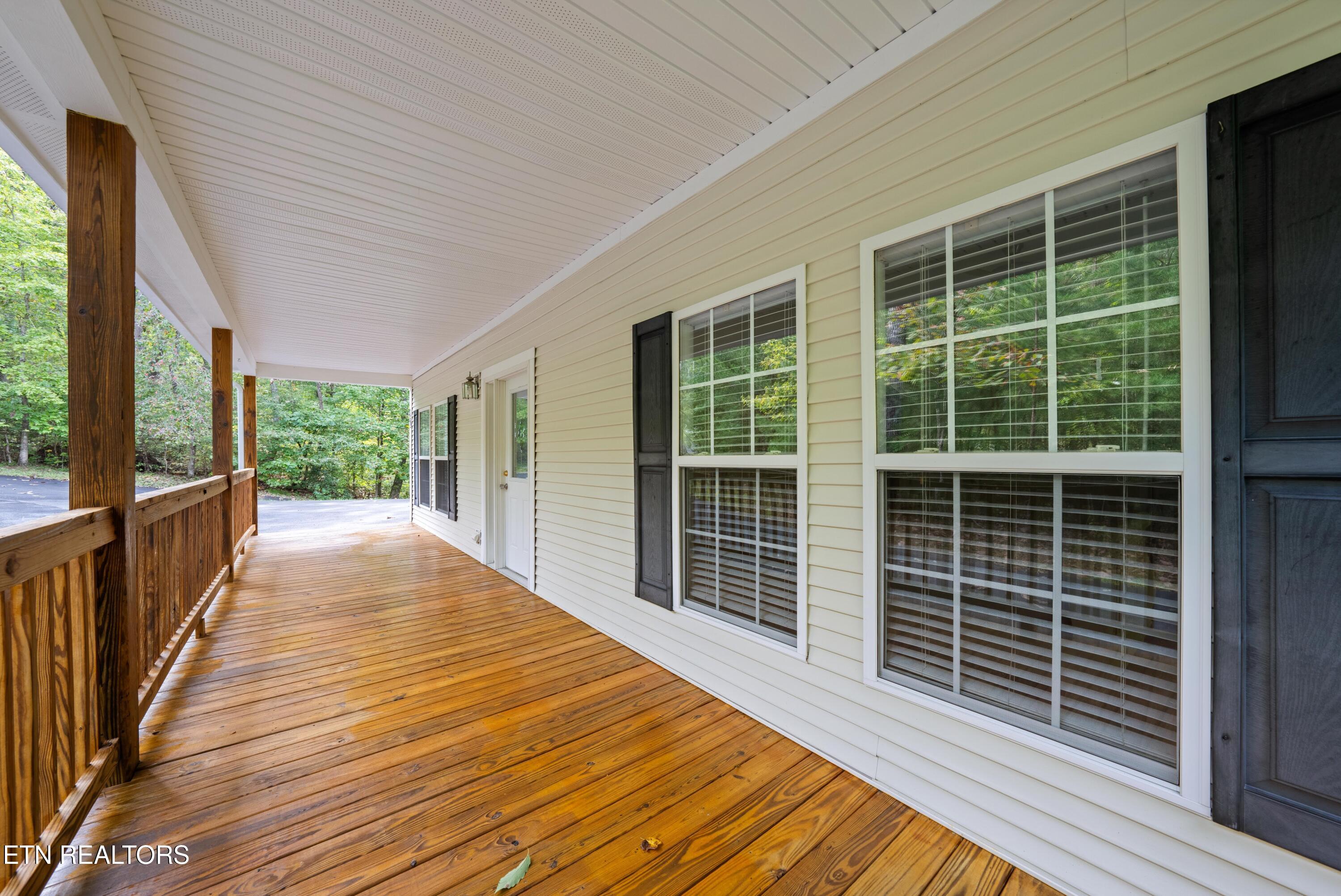 359 East Cove Road Monterey, TN 38574 - Photo 5 of 37 DSC06458