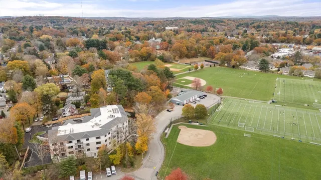 $1,699,000 | 16 Stearns Road, Unit 101, Wellesley, MA 02482