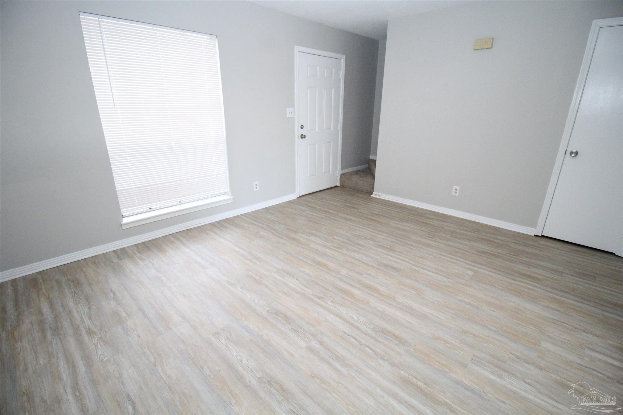 3687 East Olive Road Pensacola, FL 32514 - Photo 3 of 21