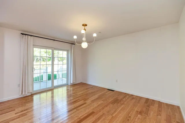 $499,000 | 163 Woodview Way, Unit 2, Manchester, NH 03102