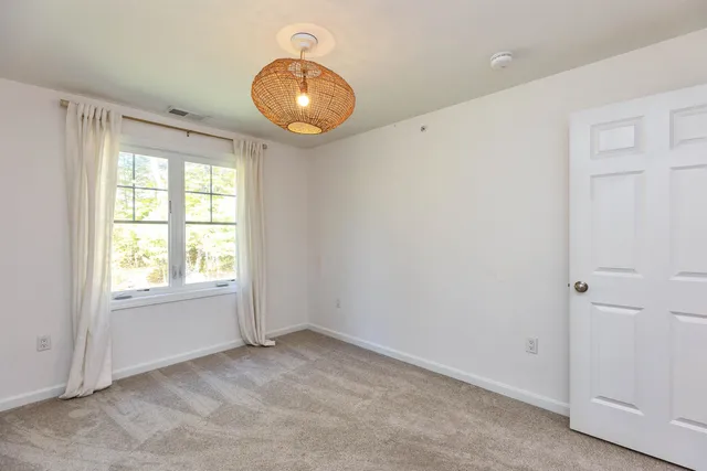 $499,000 | 163 Woodview Way, Unit 2, Manchester, NH 03102