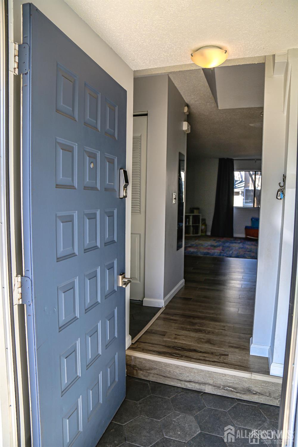 5805 Hana Road Edison, NJ 08817 - Photo 9 of 33