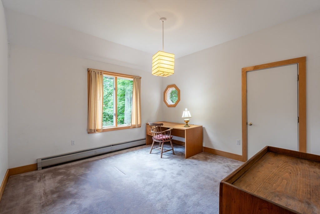 71 Morgan Circle Amherst, MA 01002 - Photo 20 of 42