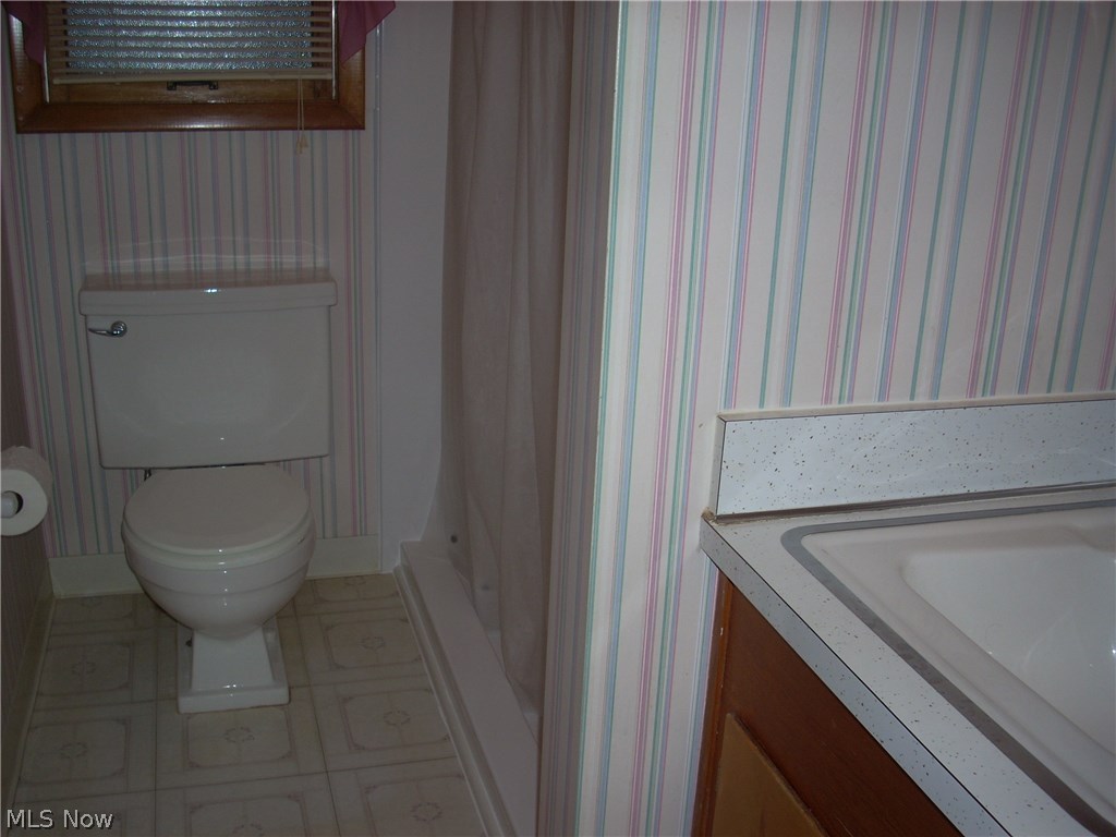 13728 Carpenter Road Garfield Heights, OH 44125 - Photo 9 of 22