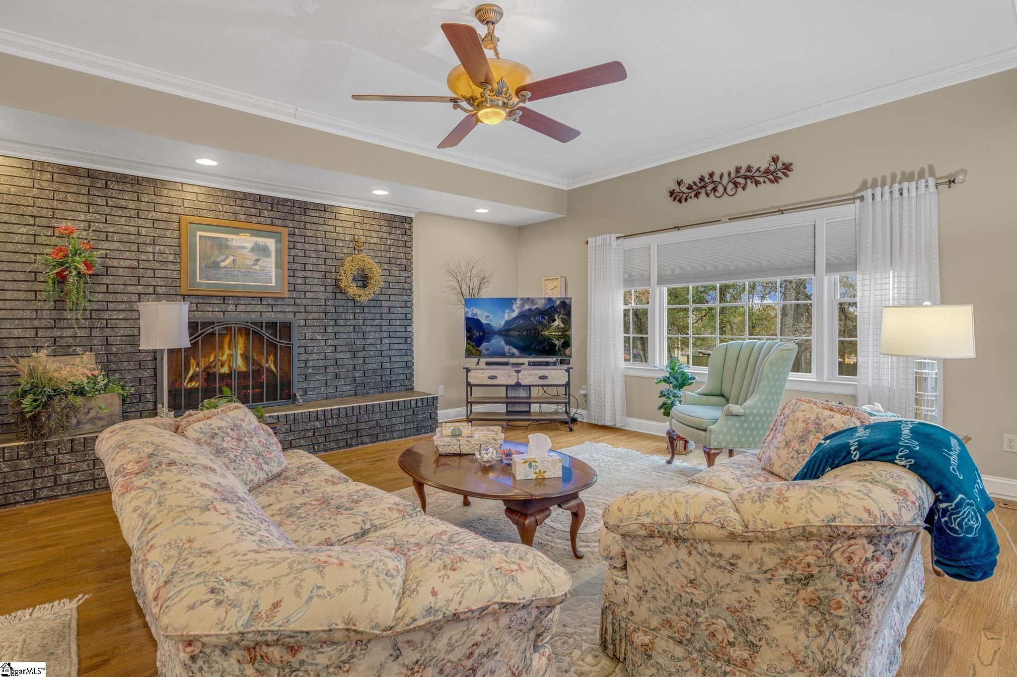 709 West Main Street Pickens, SC 29671 - Photo 15 of 36