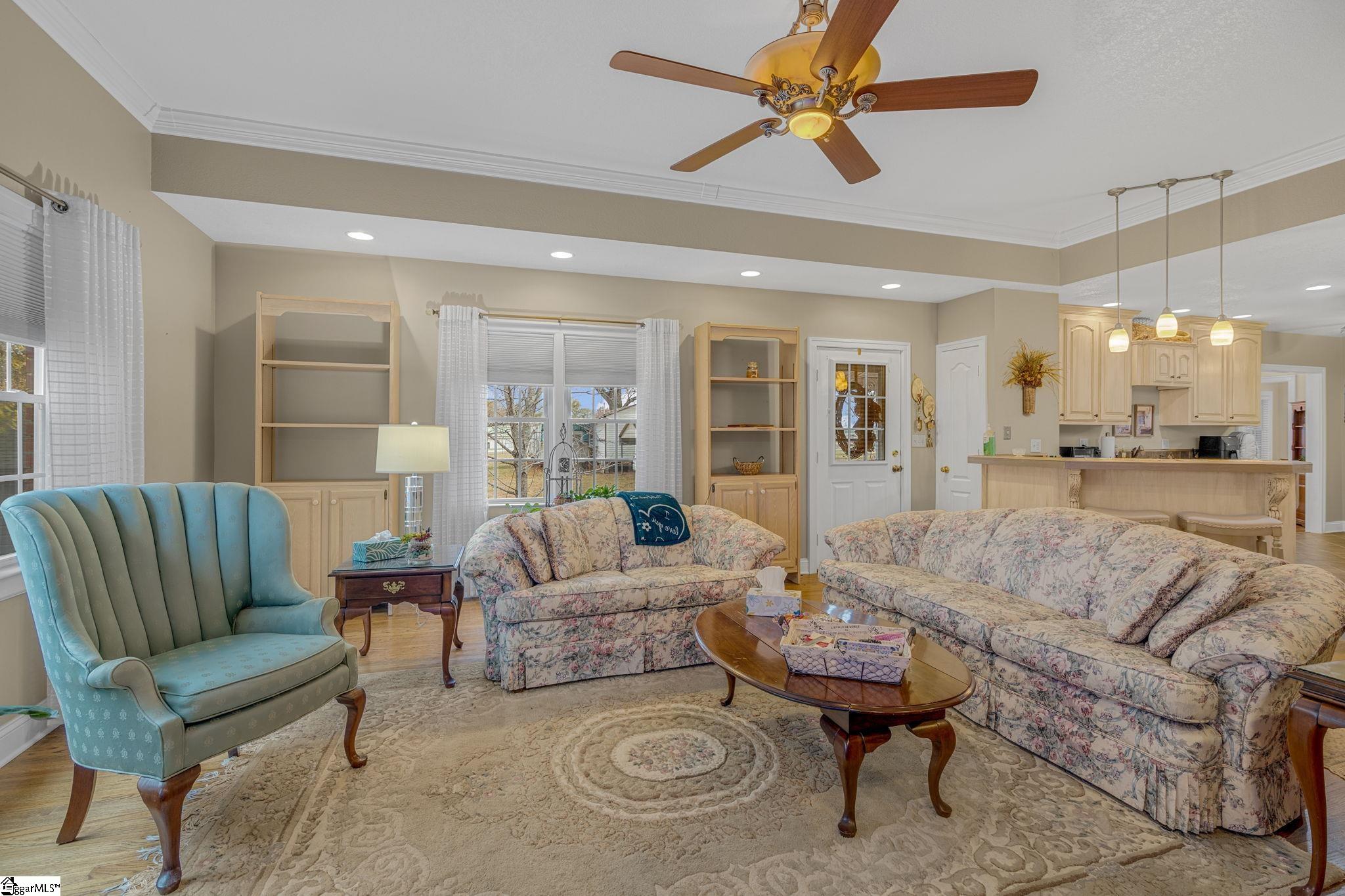 709 West Main Street Pickens, SC 29671 - Photo 16 of 36