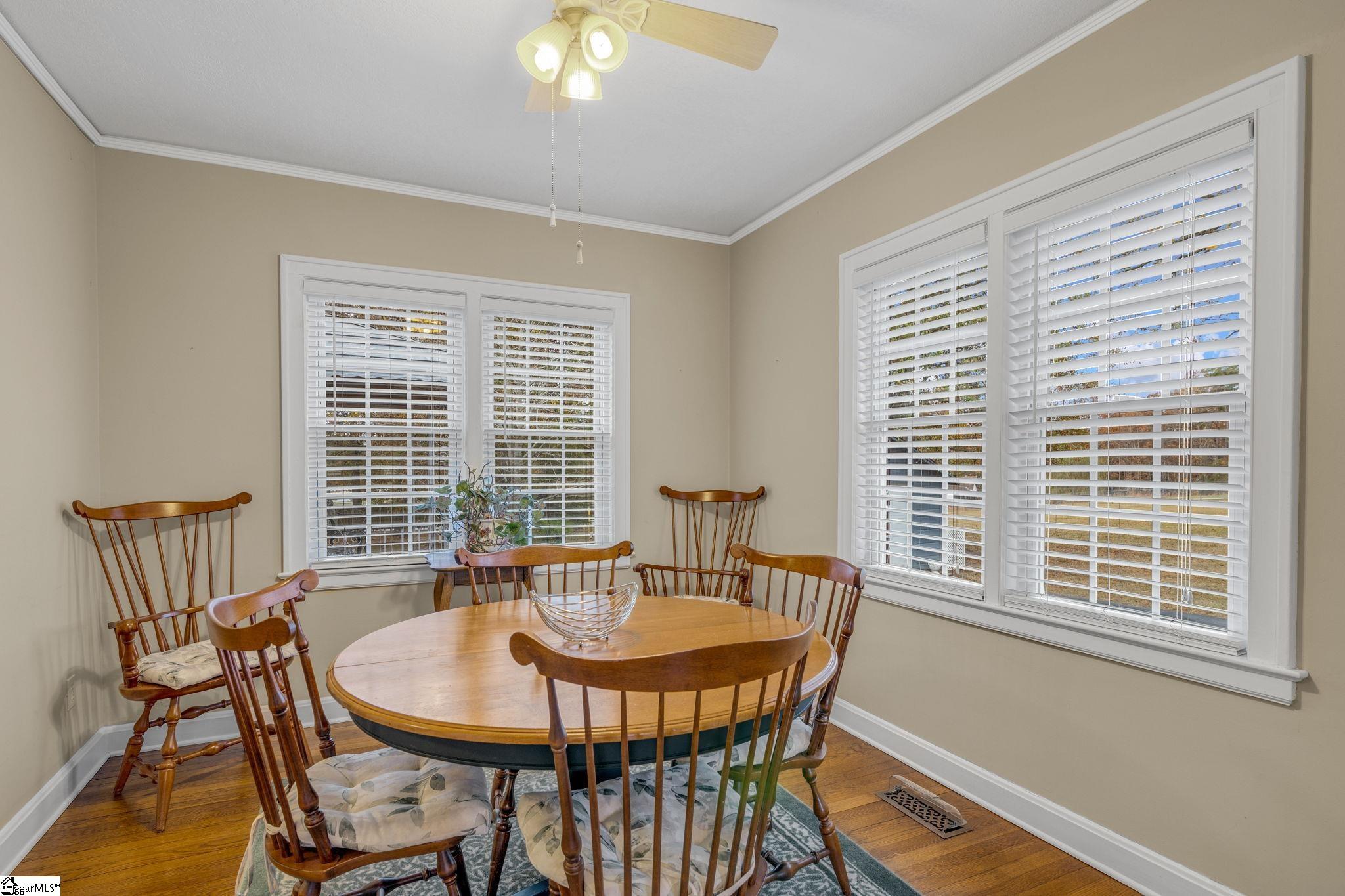 709 West Main Street Pickens, SC 29671 - Photo 8 of 36