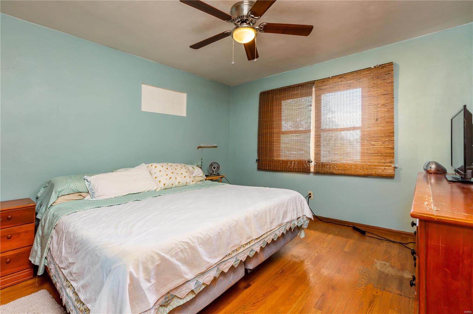 629 Reavis Barracks Road St. Louis, MO 63125 - Photo 10 of 18