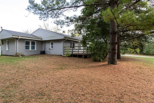 $1,950 | 10605 39th Avenue, Pleasant Prairie, WI 53158