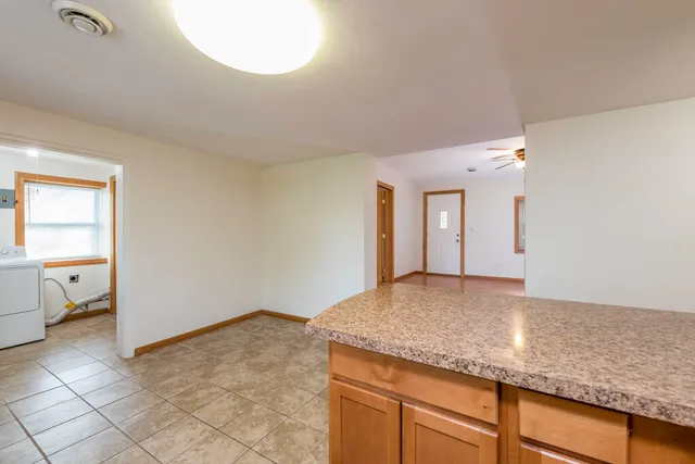 $1,950 | 10605 39th Avenue, Pleasant Prairie, WI 53158