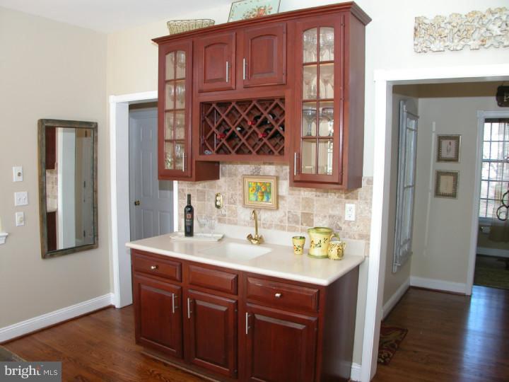 1318 New Virginia Road Downingtown, PA 19335 - Photo 8 of 24 Wet Bar