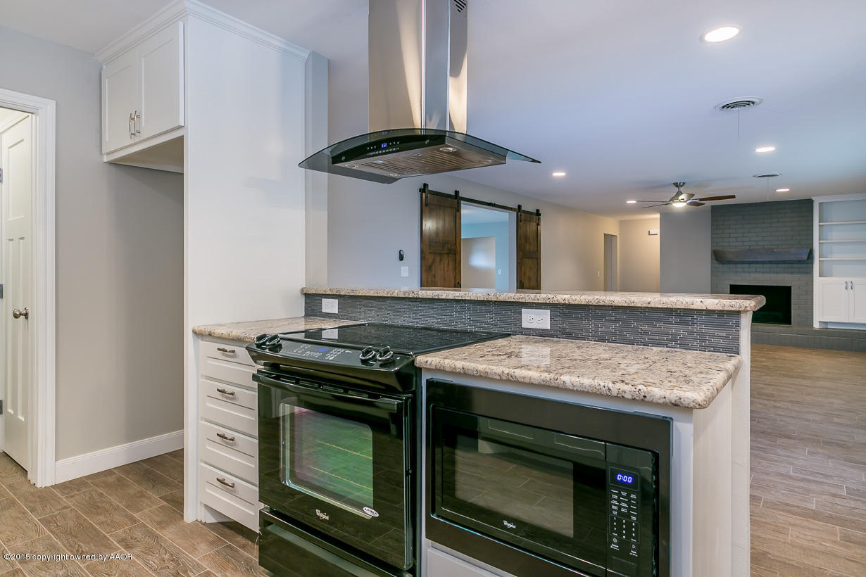 6103 Elmhurst Road Amarillo, TX 79106 - Photo 13 of 26 Kitchen