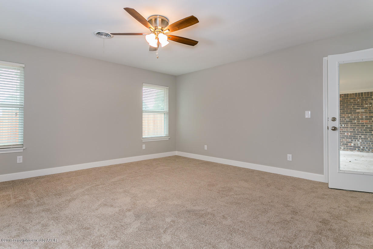 6103 Elmhurst Road Amarillo, TX 79106 - Photo 14 of 26 Master Bedroom
