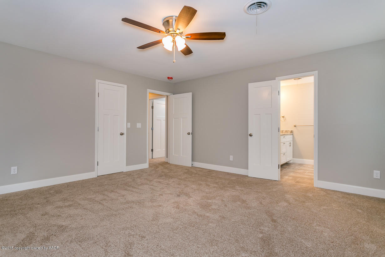6103 Elmhurst Road Amarillo, TX 79106 - Photo 15 of 26 Master Bedroom