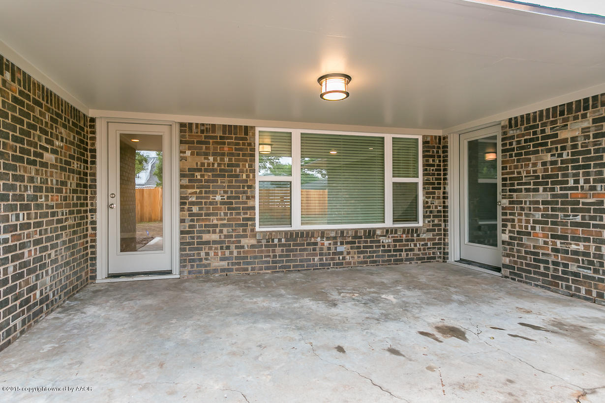 6103 Elmhurst Road Amarillo, TX 79106 - Photo 26 of 26 Back Porch