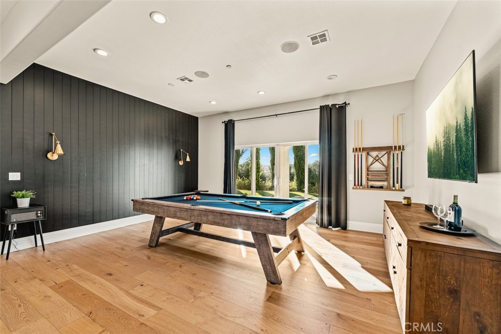 13248 Nightsky Drive Camarillo, CA 93012 - Photo 19 of 53 a living room with furniture a table and large window