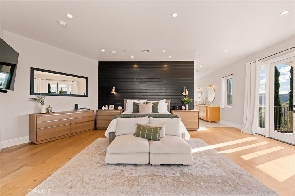 13248 Nightsky Drive Camarillo, CA 93012 - Photo 24 of 53 a living room with furniture and a large window