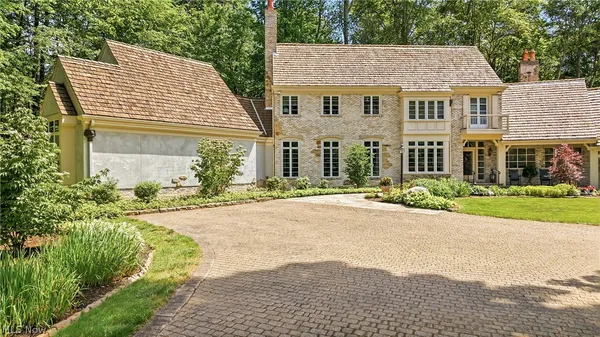 $1,099,000 | 8830 Stone Ridge Drive Southeast, Warren, OH 44484