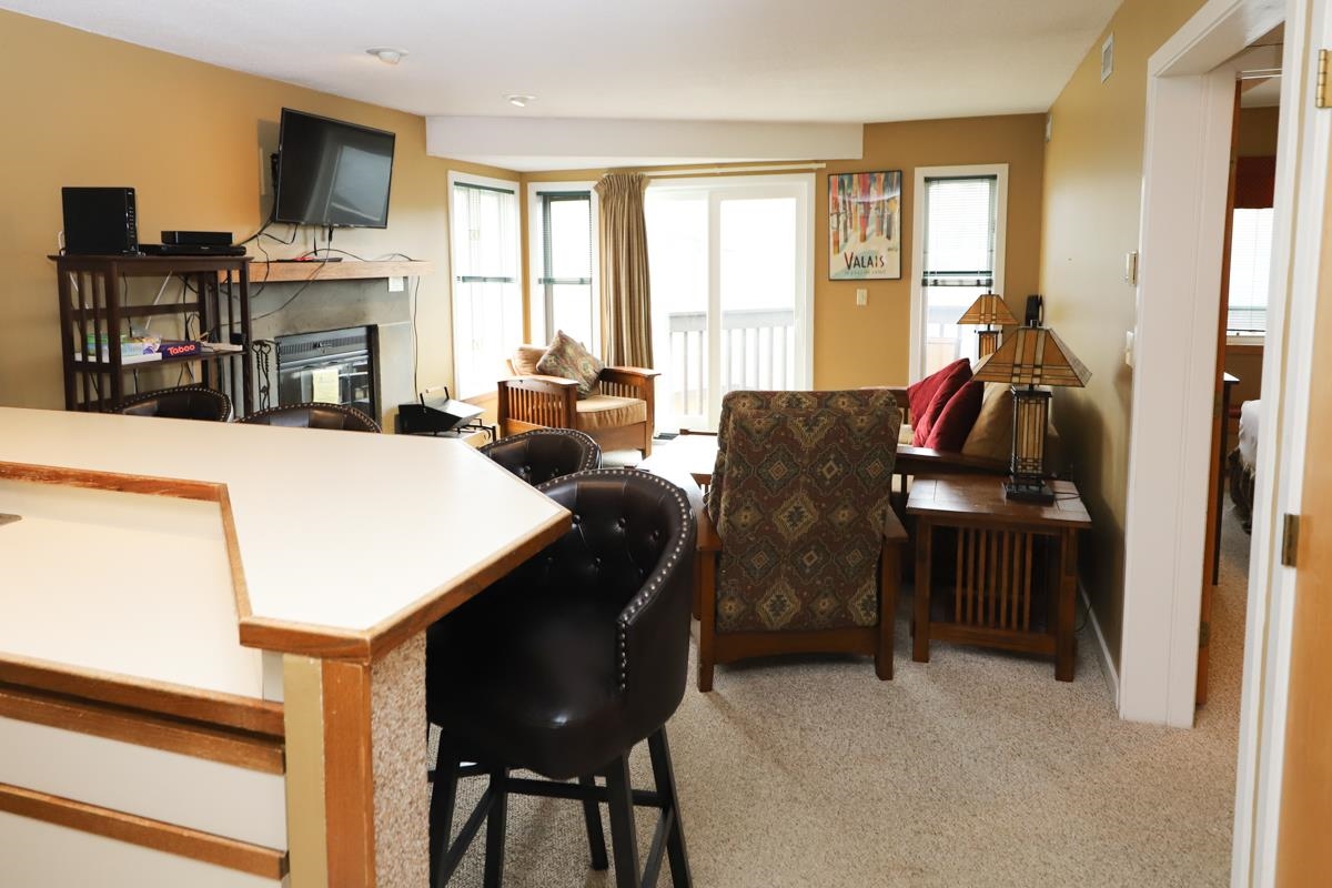 350 Mountain Road, Unit B303 Ludlow, VT 05149 - Photo 11 of 20